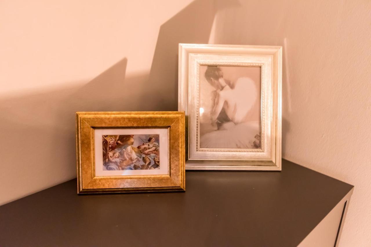 R38 - Artists Luxury Apartment