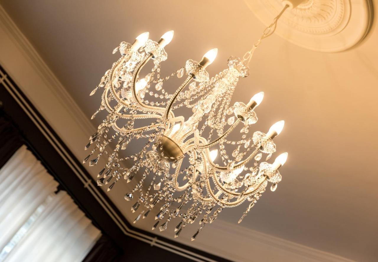 R38 - Artists Luxury Apartment *