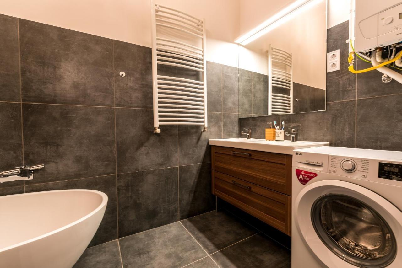 Apartment R38 - Artists Luxury *