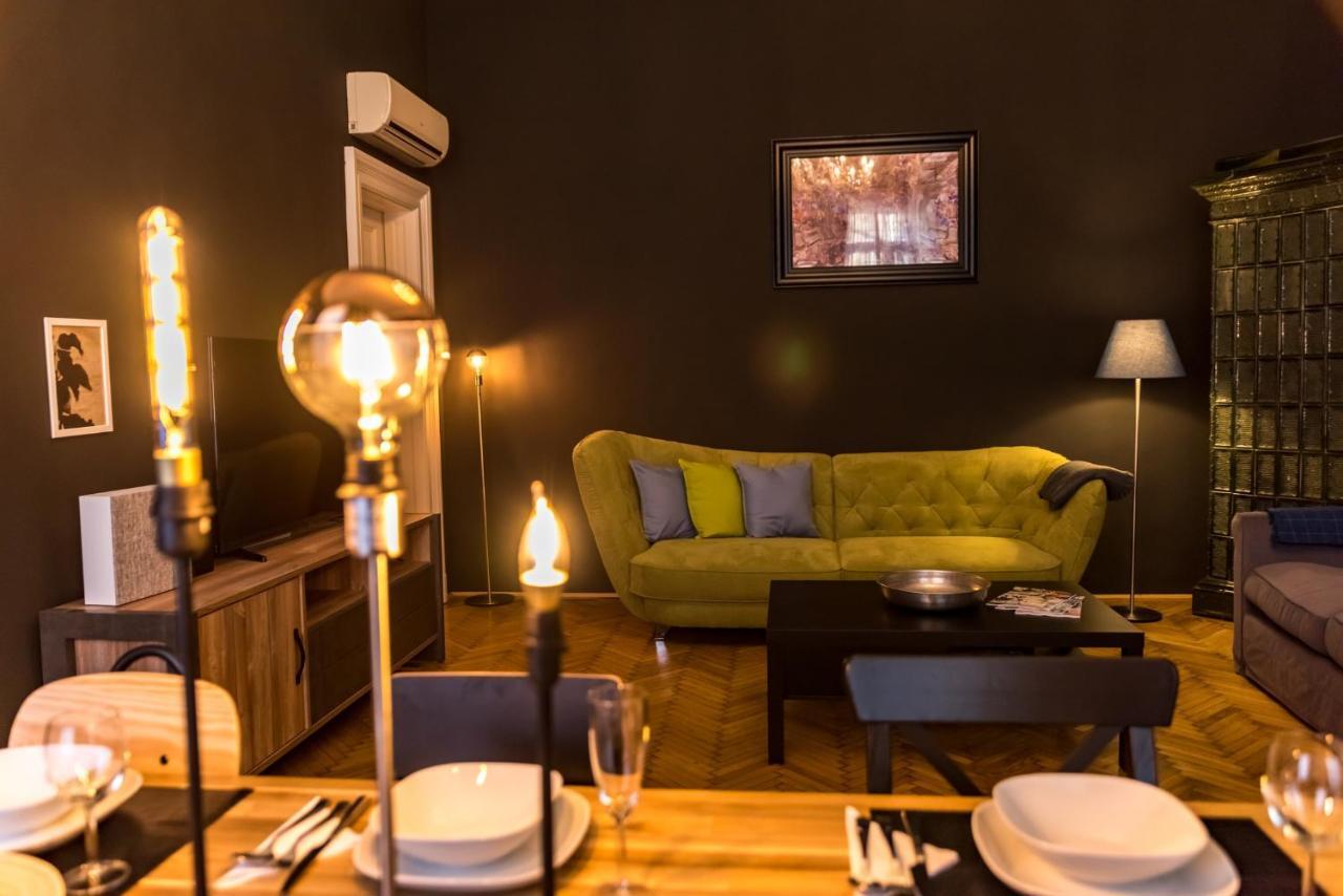 R38 - Artists Luxury Apartment