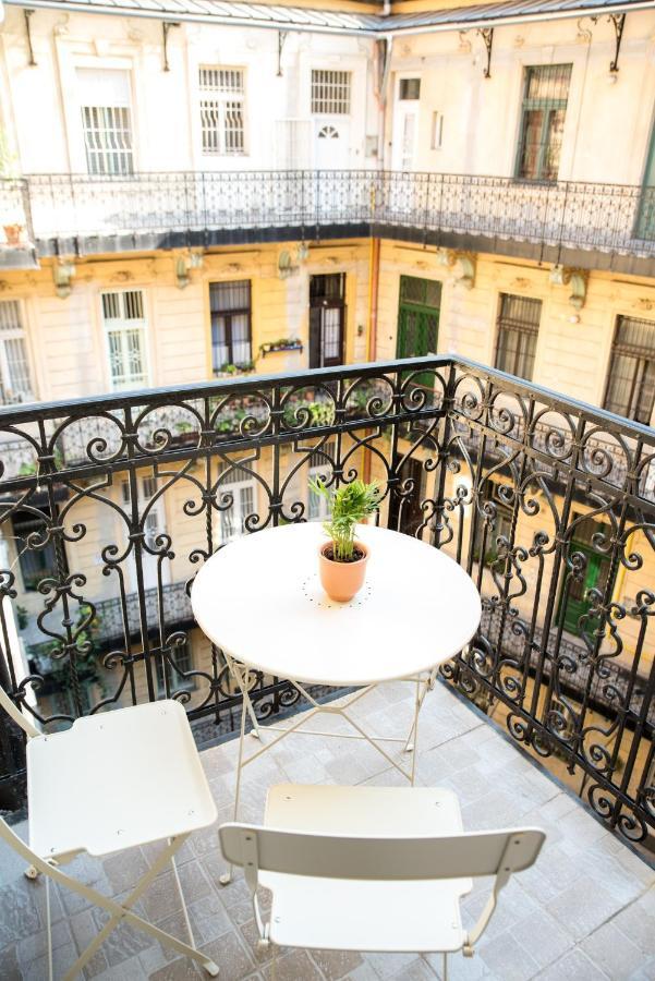 R38 - Artists Luxury Apartment Budapest