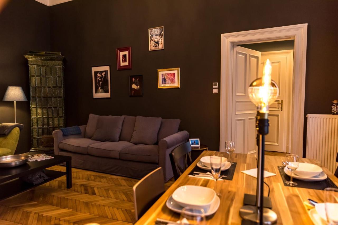 R38 - Artists Luxury Budapešť